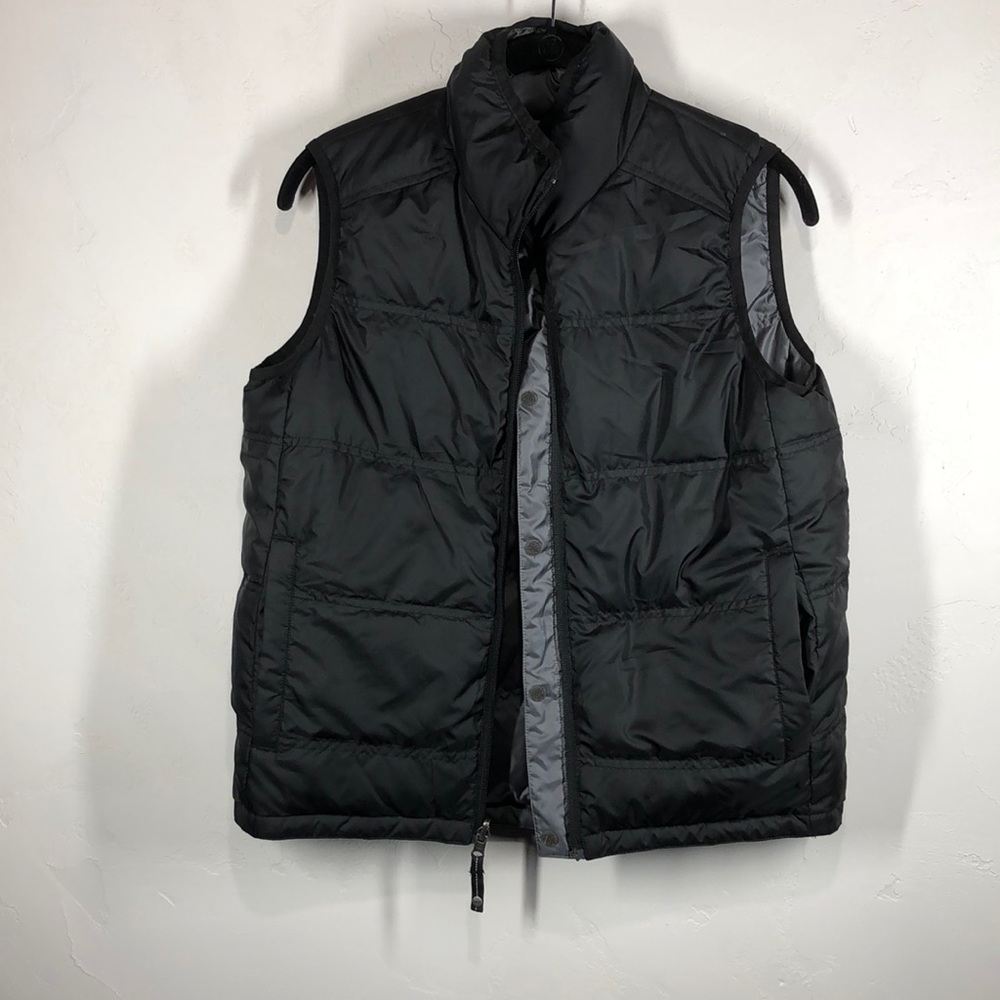 REI reversible down vest size large
